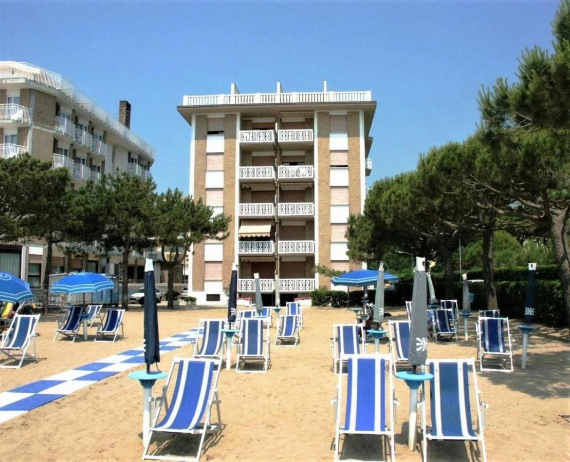 Fronte Mare Private & Free Park Apartment